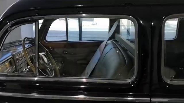 Музей старинных автомобилей г. Чимкент. Экскурсия коллекционнеров для канала 7 ТЕŃGE. 1 часть смотреть онлайн