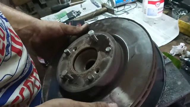 Замена передней ступицы Honda Civic 4D смотреть онлайн