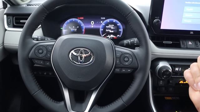 2023 Toyota RAV4 Vs 2023 Honda CR-V: Is Toyota Or Honda Better? смотреть онлайн