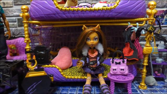ЧТО В СУМКЕ У ВОЛЧИЦЫ Клодин Вульф stop motion анимация monster high смотреть онлайн