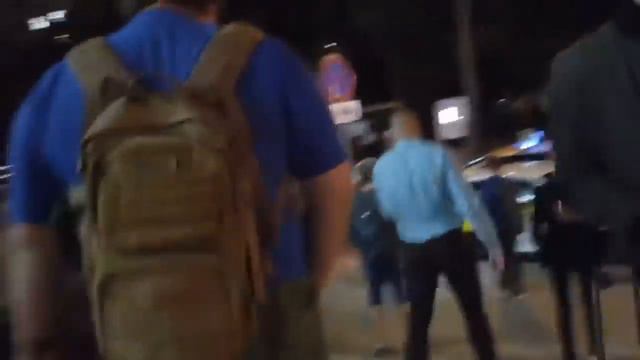 Журналистов Жестко Скрутили За Съёмку В Тц Океания. смотреть онлайн