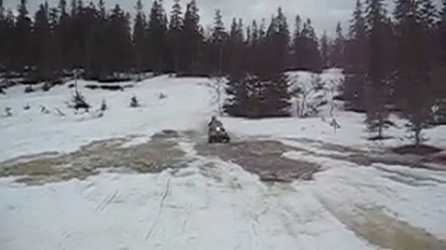 Tias o Fia kör på vattnet med Yamaha Viking VK 540III смотреть онлайн