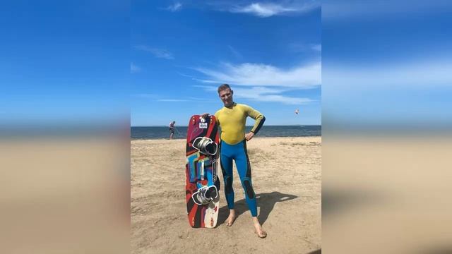 Краткий обзор - Бугазская коса 2022 - идеальное место для кайтинга в России смотреть онлайн