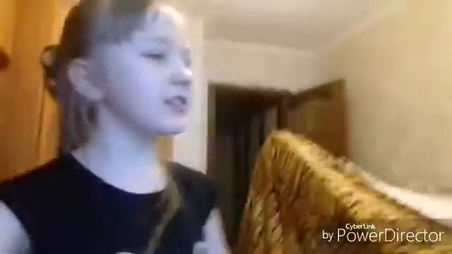 Строим дом и катаемся на горке из матраса смотреть онлайн