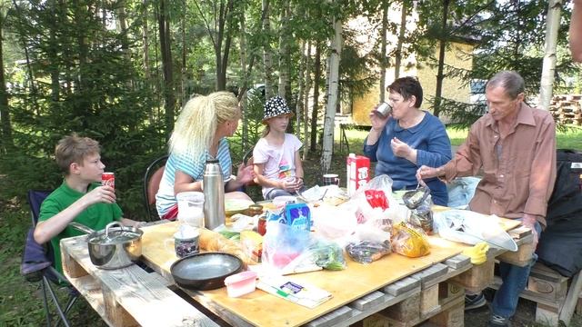 В САД С РОДИТЕЛЯМИ. КОПТИМ ОКУНЕЙ. смотреть онлайн