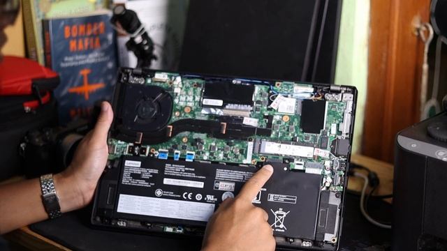 Lenovo ThinkPad T480s: Saat ThinkPad Masih Punya Segala! смотреть онлайн