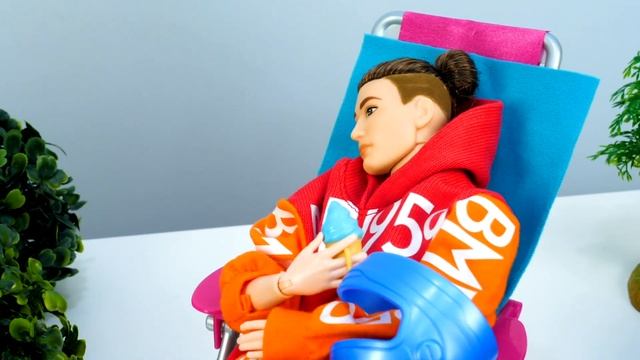 Барби влюбилась в Кена в видео для девочек. Экстремальное знакомство в шоу 