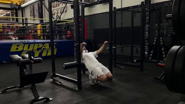 Сисси приседания смотреть онлайн