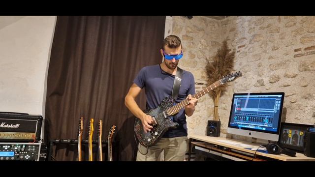 Muse guitar medley - MANSON MA-2 EVO HOLOSPARKLE 2018 смотреть онлайн