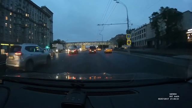 Пример записи Авто-регистратора 3 в 1 Eplutus GR-92 с радар-детектором, GPS модулем и сенсором 5Мп смотреть онлайн