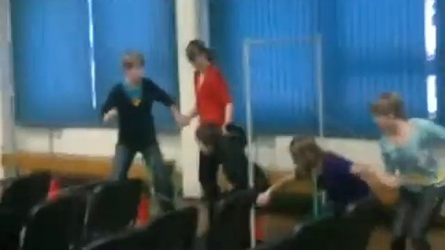 на сборах "Искателя".wmv смотреть онлайн