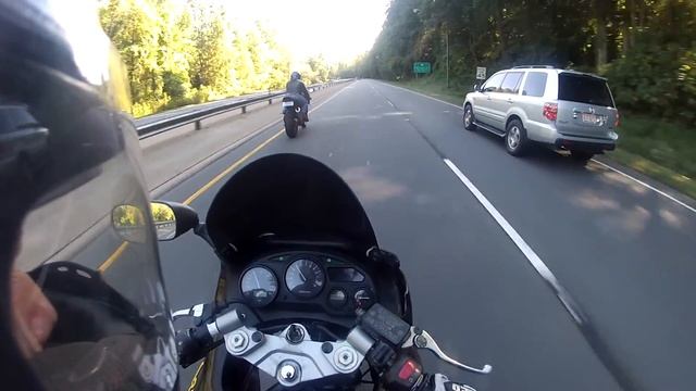 Suzuki GSX600F - Ride Along смотреть онлайн