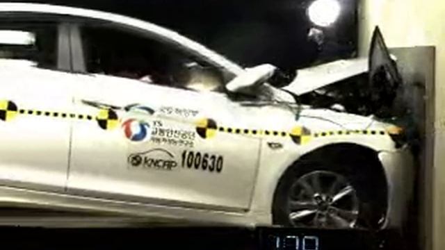 2011 Hyundai Sonata/i45 NCAP Frontal Impact (KNCAP) смотреть онлайн