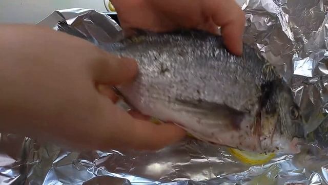 Как вкусно запечь рыбу ДОРАДО Как приготовить рыбу Рецепт нежной и очень сочной рыбы Еда Рецепты смотреть онлайн