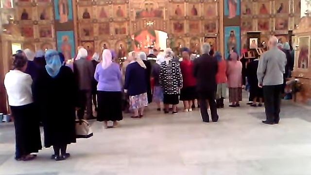 в храме... Причастие смотреть онлайн