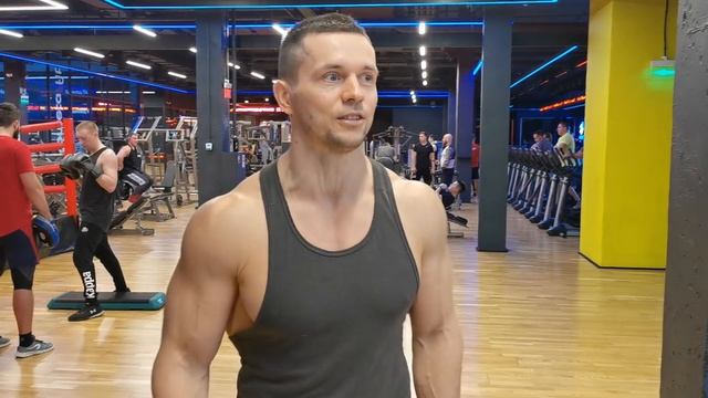 Ни в коем случае так не качайте пресс?! Ужас Дениса Зиновьева смотреть онлайн