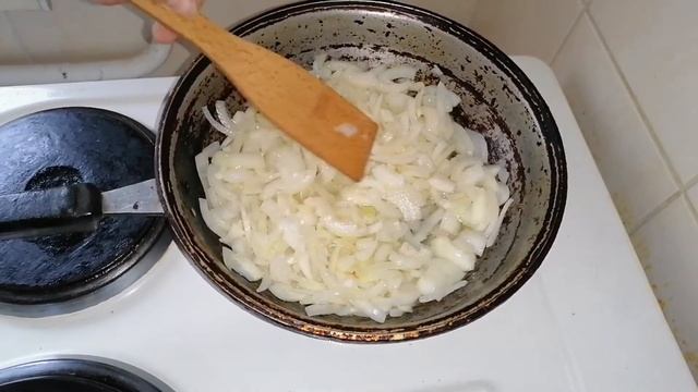 Как пожарить лисички со сметаной. Очень вкусненько. смотреть онлайн