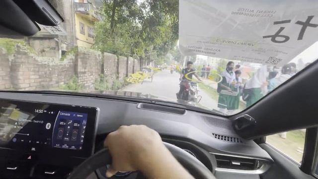 2021 Toyoyta Harrier Hybrid POV driving. смотреть онлайн