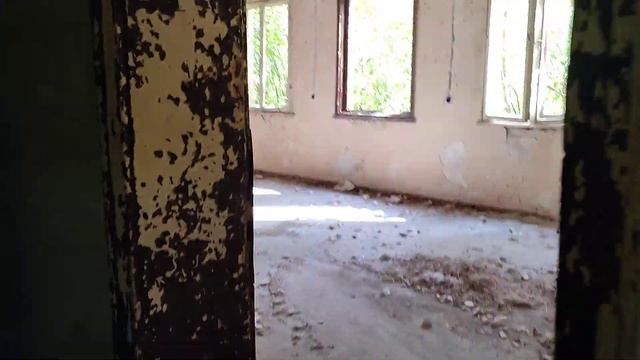 Pripyat - Chernobyl Auto Service Inside смотреть онлайн