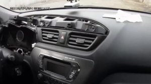 Снятие козырька панели приборов Kia Rio 2012 (III)
