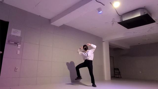 스트레이 키즈 (Stray Kids) - MANIAC / dance cover (solo ver.) смотреть онлайн