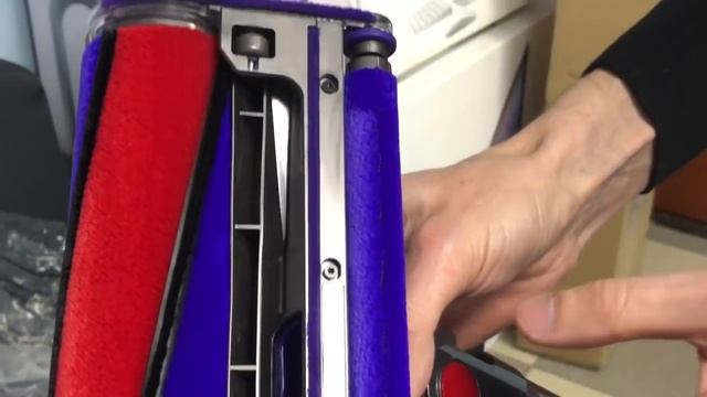 Беспроводной Пылесос Dyson V10 cyclone Absolute Unboxing смотреть онлайн