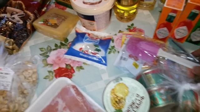 Еженедельные (новогодние) покупки в Ашане 17.12.14 смотреть онлайн
