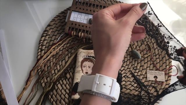 78. Вышивка крестом. Моя новая любовь - THE PRIMITIVE HARE. Готовые работы, текущий процесс. смотреть онлайн