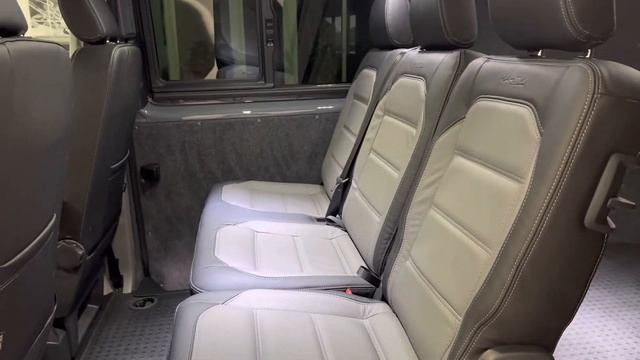 2023 (23) Volkswagen Transporter T6.1 Kombi 204ps BiTDi DSG SWB ~ Pure Grey ~ Huge Spec смотреть онлайн