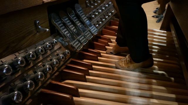 Ave Verum смотреть онлайн