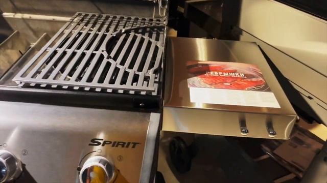 Газовые грили Weber Spirit EP-335 и E-325 смотреть онлайн