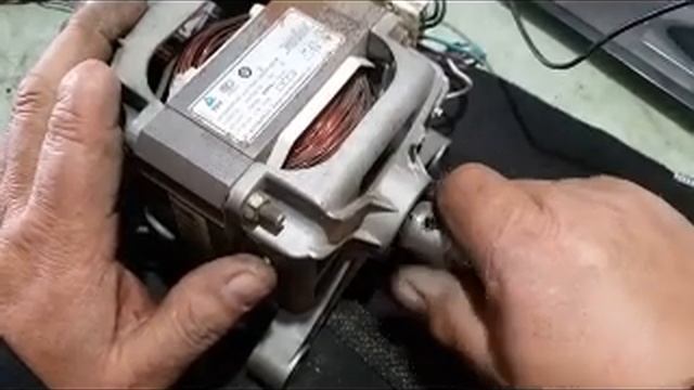 Как крепить цангу на вал электродвигателя смотреть онлайн