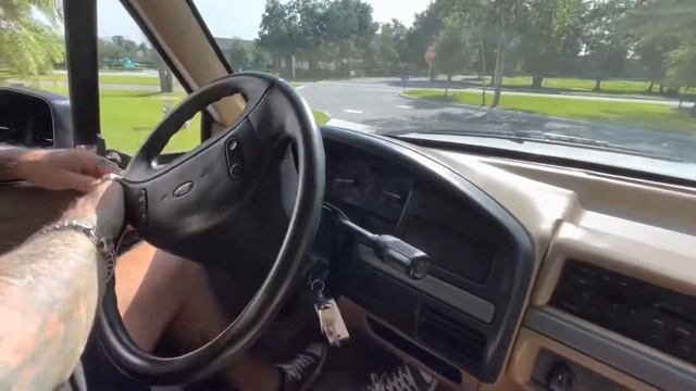 1993 Ford Bronco - Skyway Classics смотреть онлайн