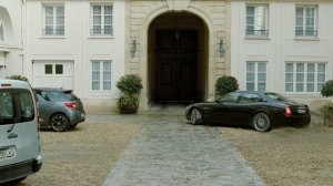 Неприкасаемые 1+1/Intouchables (2011) Дрисс едет с Филиппом на Maserati Quattroporte