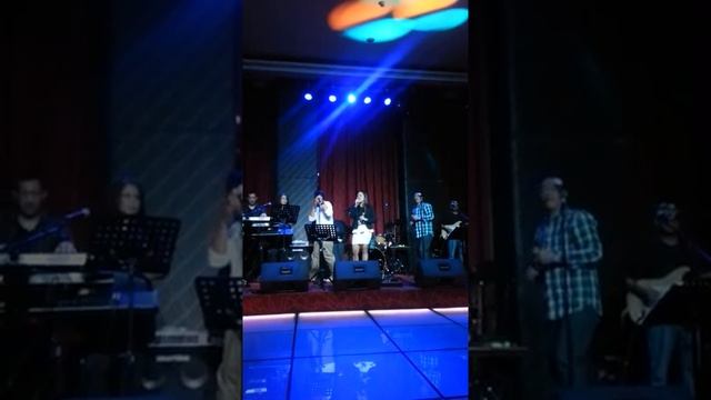 Katkat singin' rolling in the deep смотреть онлайн
