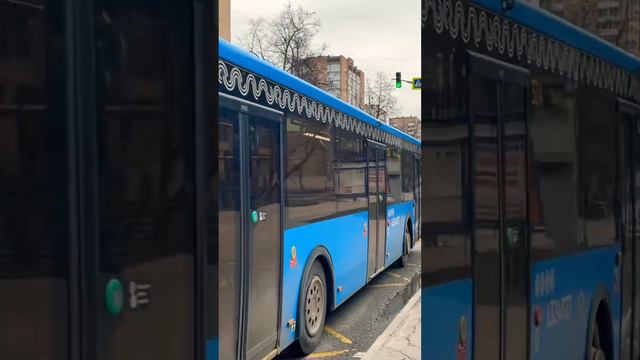 ЛиАЗ 5292.65 №1324007 на Свободном проспекте. Следует по 314 маршруту.