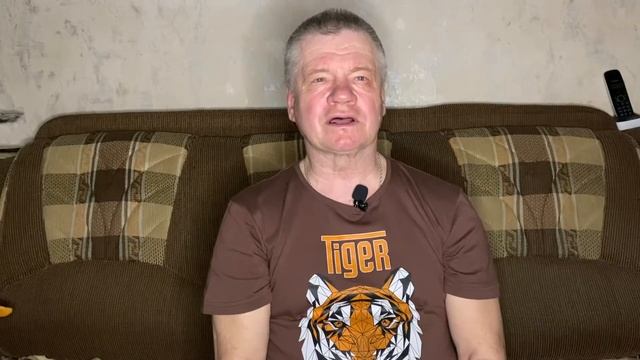 Авторское стихотворение «Ты чувства бросила в кострище» смотреть онлайн