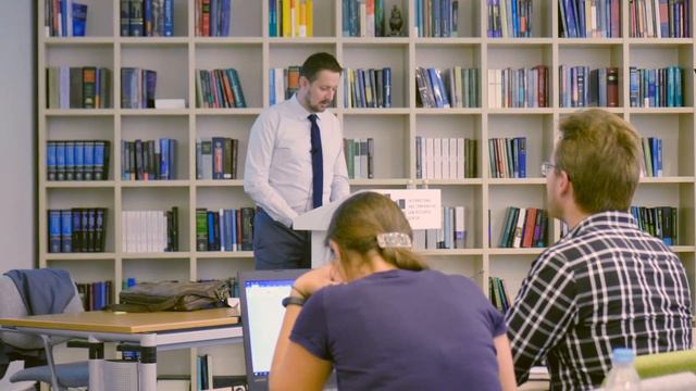 Фрэнк Лэтти - о Летней Школе по международному публичному праву смотреть онлайн