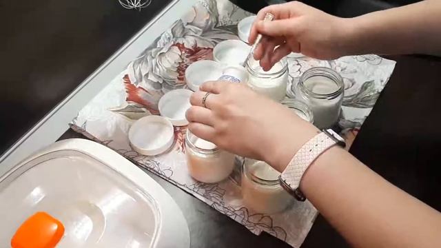 Приготовить домашний йогурт проще простого! Обзор йогуртницы Kitfort KT-2020. смотреть онлайн