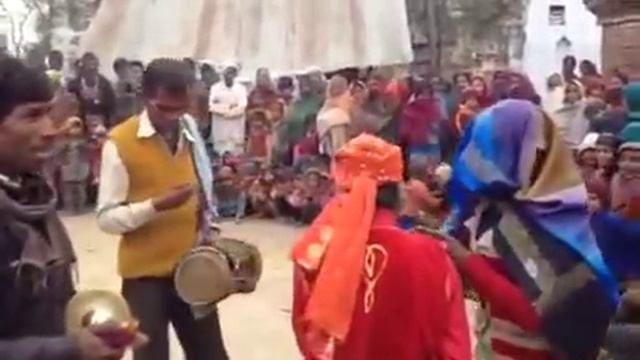 Up hudkha Dance смотреть онлайн
