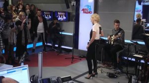 Полина Гагарина - Кукушка (LIVE _ Авторадио)(720P_HD)mp4