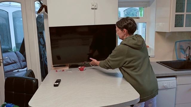 РАСПАКОВКА! много нужных мелочей! хожу УБИРАЮ за всеми целыми днями #irinaok #англия October 2023 смотреть онлайн