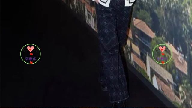 王一博Jennie秀场隔位同框 #王一博 #Wángyībó #WangYibo #Вангибо #ワンイーボ #หวังอี้ป๋อ #1黎春郑