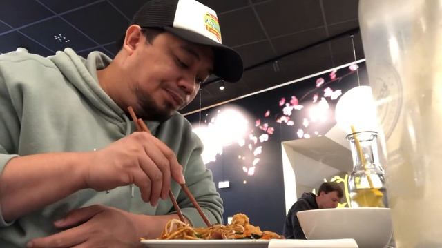 Zushimarket Buffet/ Donauzentrum/ Kagran/ Family in Vienna Austria/ смотреть онлайн