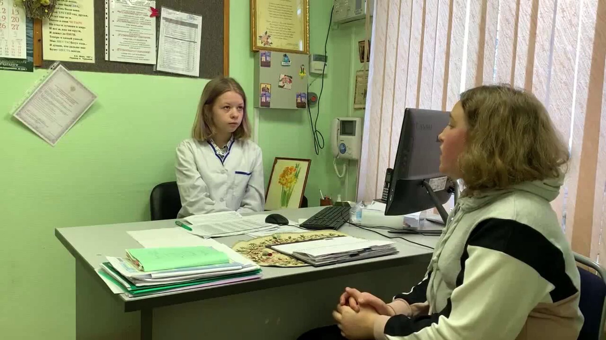 У ПСИХИАТРА / смешное видео про врачей смотреть онлайн