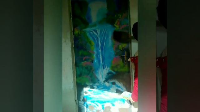 Нарисовала на входной двери пейзаж. смотреть онлайн