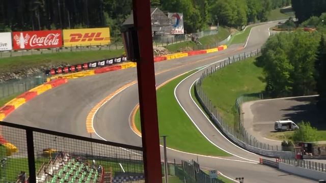 Incredible Ferrari 512 BB LM at Spa Classic 2012 : pure sound [HD] смотреть онлайн