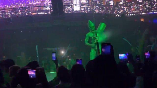 Coco Bongo 2023: Three Spider-Man performers and One Green Goblin performer. смотреть онлайн