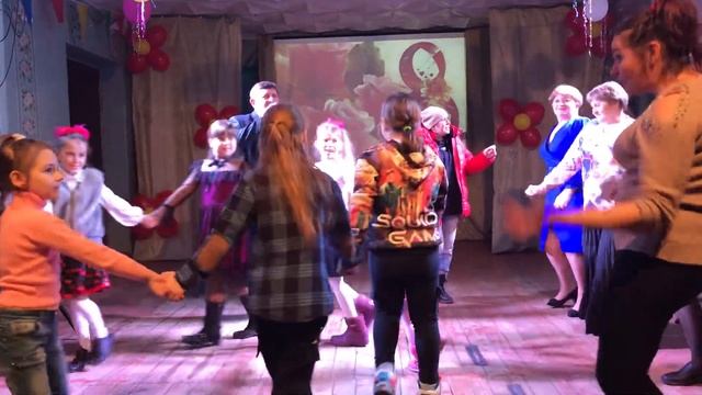 «Хочу назад в СССР». 08.03.23. смотреть онлайн