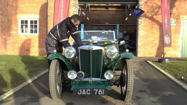 Monte Carlo Rally 2018 MG TC departs from Bicester Heritage смотреть онлайн